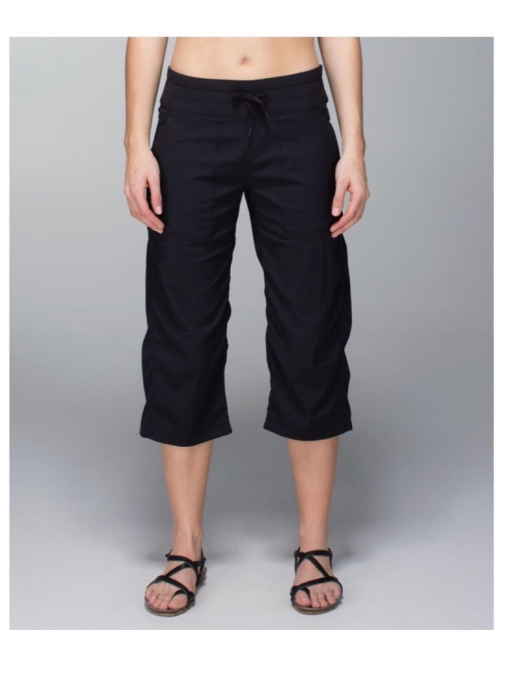 Lululemon 🍋 Black Cropped Studio Pants